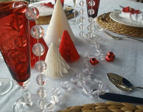 Mesa de Navidad lowcost decorada en blanco y rojo  #diariodeco18