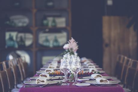 Un día en Finca Aldeallana decoración mesa boda www.bodasdecuento.com