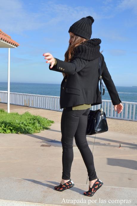 SANDÍAS EN MIS PIES