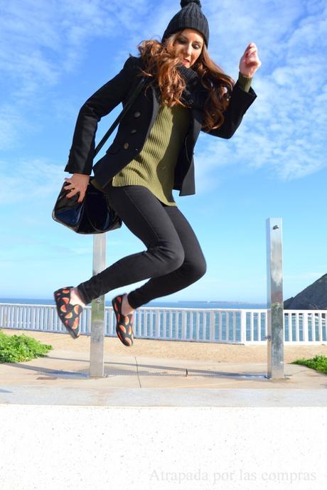 SANDÍAS EN MIS PIES