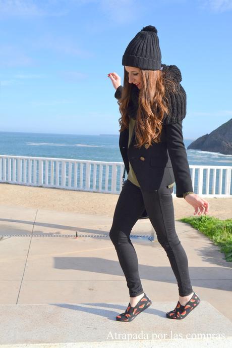 SANDÍAS EN MIS PIES