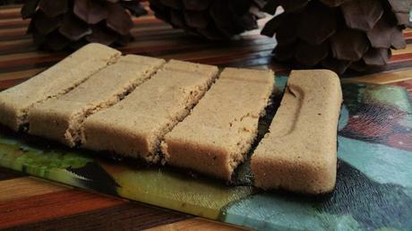 Receta de Navidad vegana: Turrón de cacahuetes con chocolate