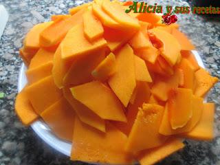 CREMA DE CALABAZA CON LONCHITAS DE IBÉRICO