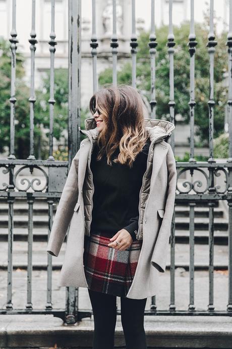 Fay_Coat-Beige_Coat-Checked_Skirt-Blue_Sweater-College_Look-Loafers-Outfit-Street_Style-Collage_Vintage-18