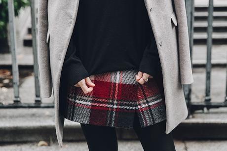 Fay_Coat-Beige_Coat-Checked_Skirt-Blue_Sweater-College_Look-Loafers-Outfit-Street_Style-Collage_Vintage-44