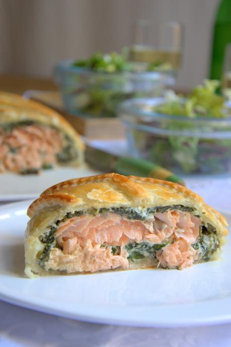 Salmón hojaldrado con espinacas y queso crema lacucharazul_hojaldre_salmón_9