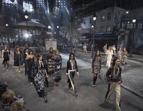 Paris en Roma el desfile de Chanel Métiers d'art llega a Cinecitta (15)