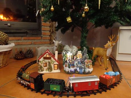 Trenecito para el Árbol de Navidad. Mis Compras.