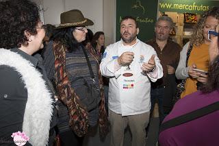 Bloguera del Año 2015. Me dieron el premio durante la apertura en el puente de la Inmaculada para Sabor A Malaga donde me dieron el Premio a La Mayor Comunicación  y Difusión en redes con Sabor a Malaga y Gastronomia  de la tierra. Y dieron los diploma...