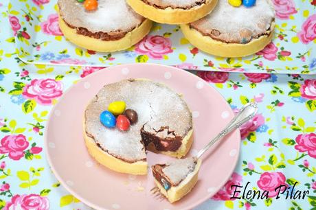 Tartaletas de brownie con m&m's