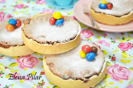 Tartaletas de brownie con m&m's