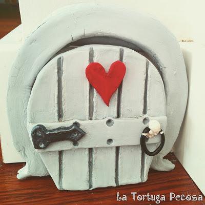 TOC TOC....¿QUIÉN ES?