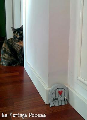 TOC TOC....¿QUIÉN ES?