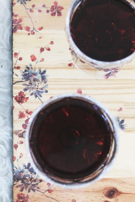 DIY: Mesa-tablero (preparando la navidad) DIY: Mesa-tablero (preparando la navidad)