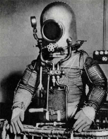 Herrera Linares, el español que inventó el traje espacial en 1935 / Terra Incógnita