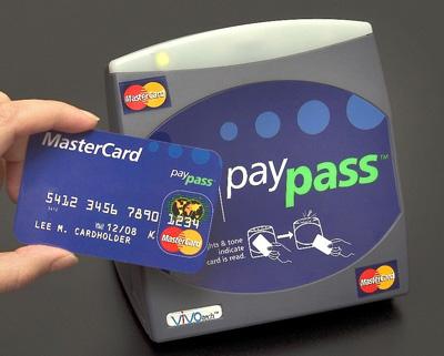 PKO Bank Polski elige a Gemalto para el primer lanzamiento de las tarjetas EMV de pago sin contacto en Polonia