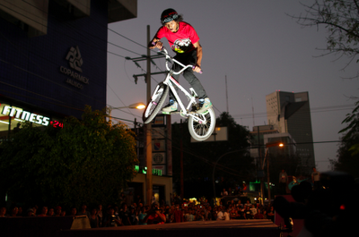 SERGIO MANZO Y KEVIN PERAZA NUEVAMENTE ARRASAN CON EL BMX NACIONAL