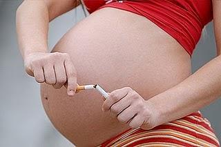 Nuevas investigaciones sobre el peligro de fumar durante el embarazo