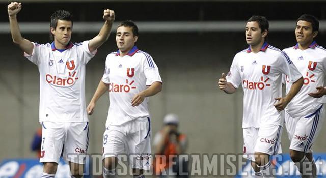 Nuevo uniforme blanco de Universidad de Chile 2011
