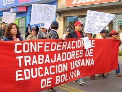 Bolivia, país de marchistas y folcloristas sin remedio