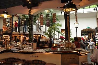 CASA HUNDERTWASSER - KRAWINA, VIENA