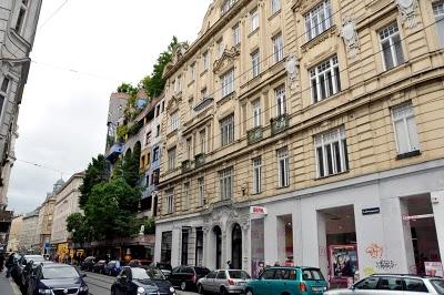 CASA HUNDERTWASSER - KRAWINA, VIENA
