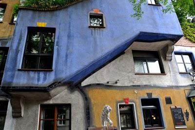 CASA HUNDERTWASSER - KRAWINA, VIENA