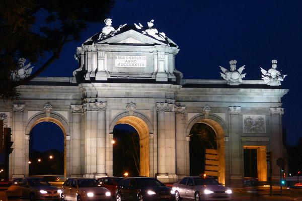 Puerta de Alcalá, Madrid