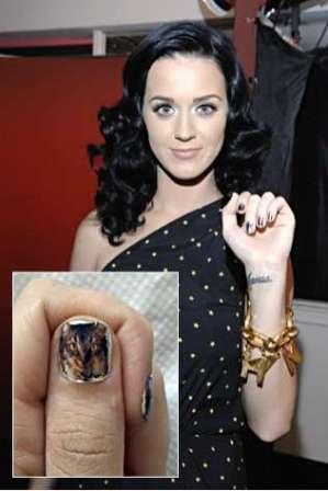 Katy Perry adora las uñas decoradas. ¿Te atreves a imitarla?