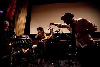 Alex Otaola presenta “El hombre de la cámara”, su segundo álbum solista, grabado en vivo en la Cineteca