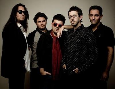 STORMY MONDAYS / DÍAS MEJORES