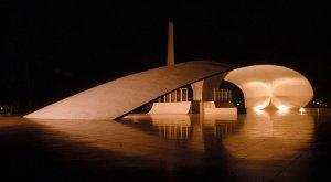 Oscar Niemeyer, Brasilia, su Obra - www.universoinmobiliario.com