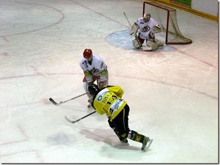 Hockey Hielo: El Anglet Hornadi Amateur no fué rival para el CG Puigcerdà (13–1)