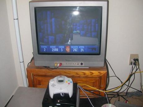 Wolf4SDL es una conversión del clásico juego Wolfenstein 3D para hacer uso de las librerías SDL.