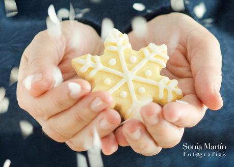 Fotografía manos y galleta