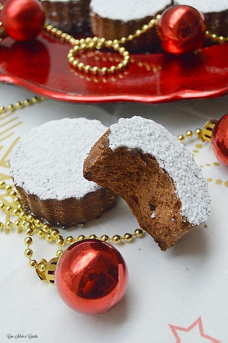 Polvorones de chocolate y cardamomo