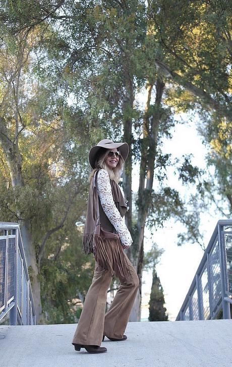 Boho / hippie de los 70: pantalón campana, ante y muchos flecos!!