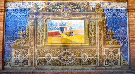 Los bancos de la Plaza de España (57 y último): Sevilla monumental.