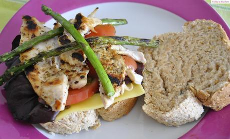 Sandwich Vegetal de Pollo Sandwich Vegetal de Pollo