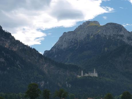 Castillo de Füssen, fotos y mapas para llegar a la tienda de entradas y autobús del castillo.