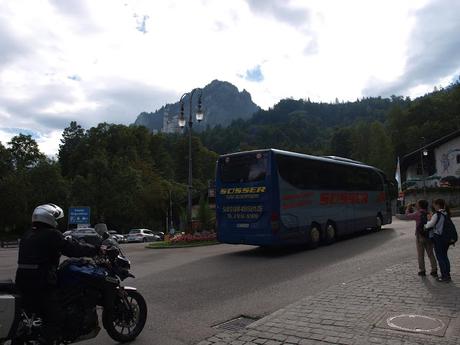 Castillo de Füssen, fotos y mapas para llegar a la tienda de entradas y autobús del castillo.