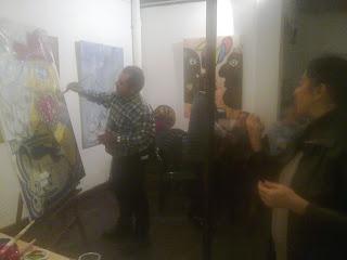 Fiesta-performance en la galería de Pablo del Barco