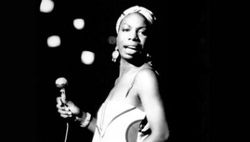 TRES VISIONES DEL ‘MY WAY’ HECHAS, CADA UNA, A SU MANERA Un siglo tendría Frank Sinatra, cuyo argumento más recordado es (a su pesar) ‘My way’, una canción que ha sido como un imán para un sinfín de grupos y cantantes de todo tiempo y estilo. Elvis, Ni...