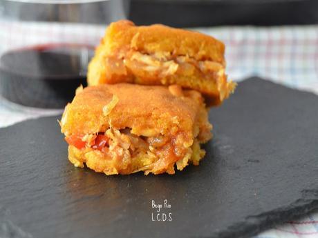 Empanada de bonito con masa de millo (maíz)