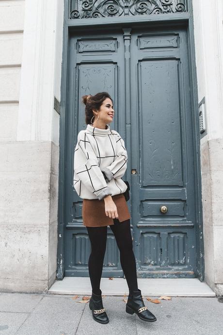 Checked_Sweater-Camel_Skirt-Chained_Booties-Chicwish-Collage_Vintage-Street_Style-Outfit-Mini_Skirt-Turtle_Neck-Hoop_Earrings-3