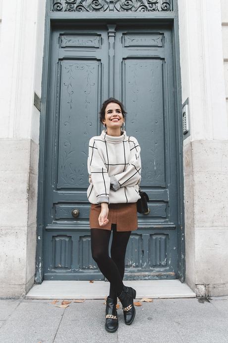 Checked_Sweater-Camel_Skirt-Chained_Booties-Chicwish-Collage_Vintage-Street_Style-Outfit-Mini_Skirt-Turtle_Neck-Hoop_Earrings-4