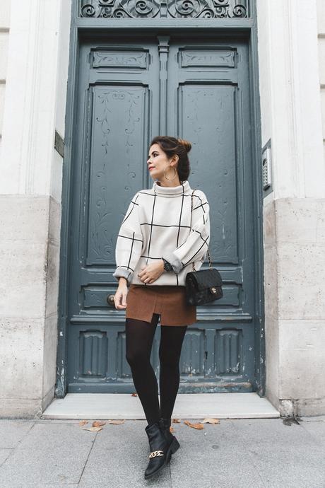 Checked_Sweater-Camel_Skirt-Chained_Booties-Chicwish-Collage_Vintage-Street_Style-Outfit-Mini_Skirt-Turtle_Neck-Hoop_Earrings-5
