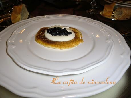 Blinis de salmón y caviar