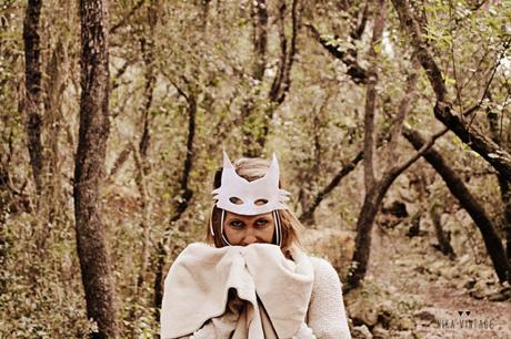 Un cuento diferente en el que nadie es bueno o malo, en esta caperucita roja y las lobas no feroces todo es distinto