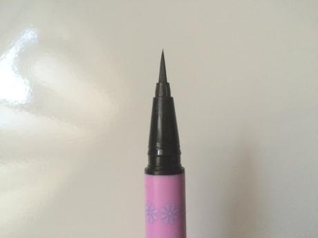 Dolly Wink Vs Tatto Liner de Kat Von D Dolly Wink Vs Tatto Liner de Kat Von D